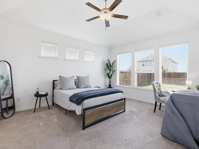5613 Breezy Dr — Photo 15