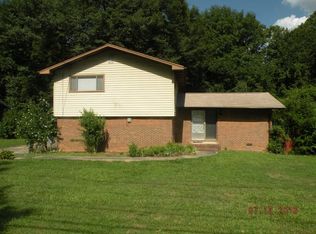 6524 Maddox Rd, Morrow, GA 30260