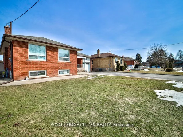 34 Belleglade Ct, Toronto, ON M9M 2W4