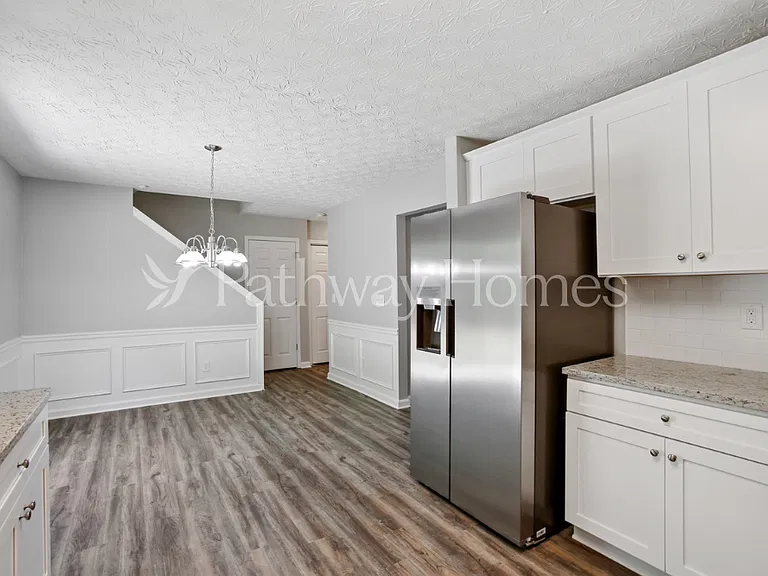 9461 Lakeview Rd — Photo 8