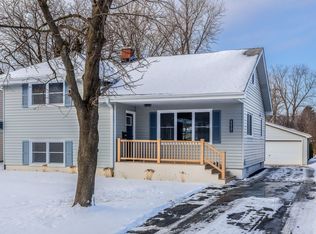 5504 Lyman Ave, Downers Grove, IL 60516