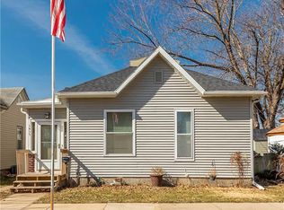 1415 4th St, Perry, IA 50220