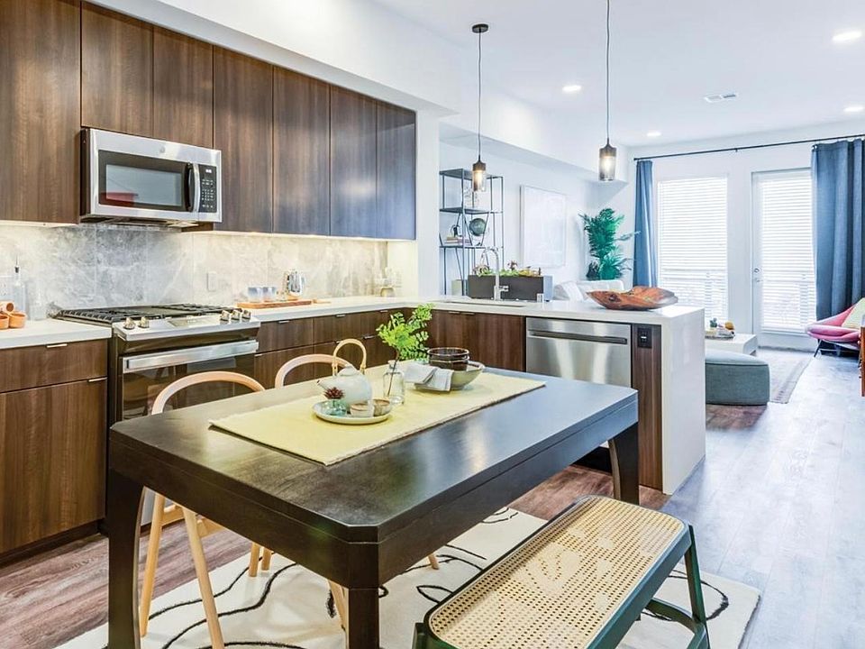 1st image of 24219 Albers St #1