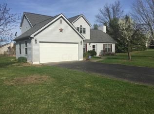 97 Poff Dr, Pataskala, OH 43062