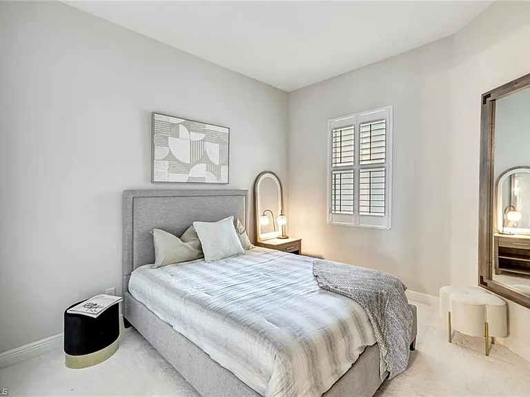 9209 Cayman Dr N — Photo 15