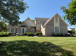 39217 Geneva Dr, Farmington Hills, MI 48331