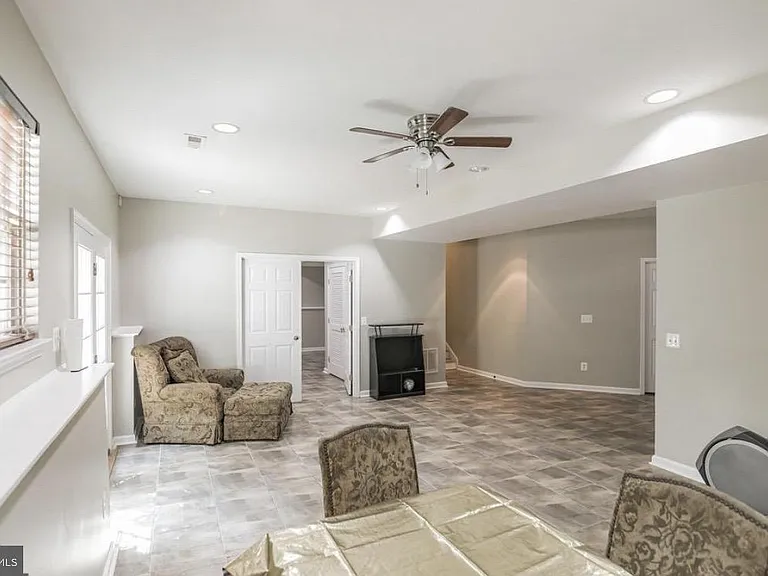 7011 Stone Inlet Dr — Photo 9