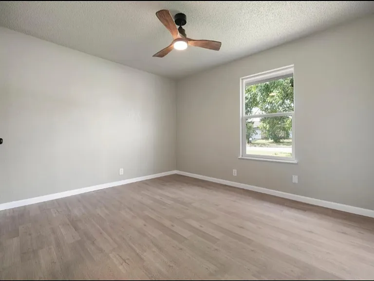 205 Sioux Trl — Photo 12