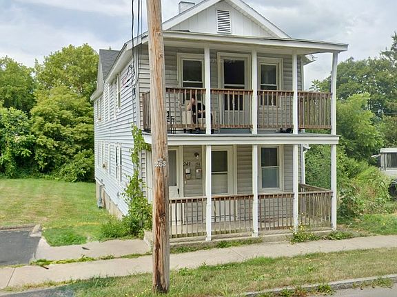 2nd image of 255 Rochester St
