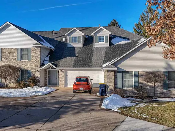 2305 Willowbrooke Ln, Iowa City, IA 52246