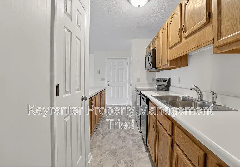 3701 Cotswold Ter #7G — Photo 18