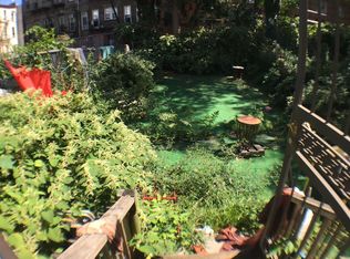 34 Schaefer St, Brooklyn, NY 11207