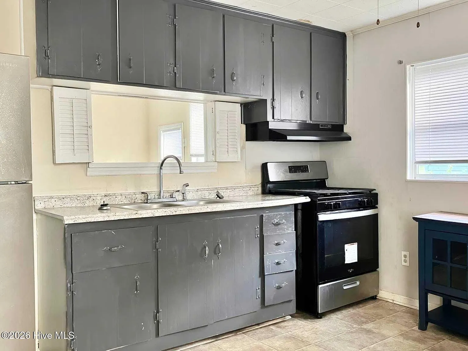 3 bed, 1.5 bath, 1545 sqft, $1,350 — Photo 3