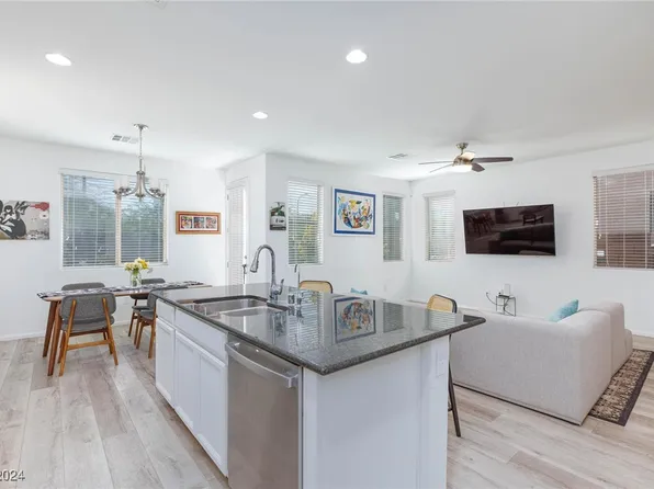 7703 Frenchmans Bay Ave, Las Vegas, NV 89179