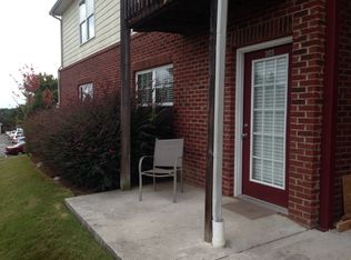 305 Waterford Dr, Calhoun, GA 30701