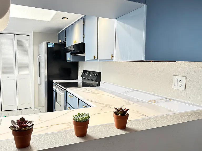 2838 E Beck Ln #3 — Photo 1