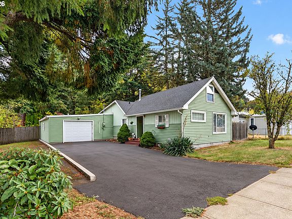 2nd image of 4810 SE 136th Ave
