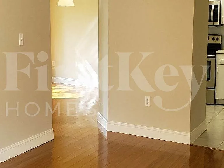 17655 SW 146th Ct — Photo 2