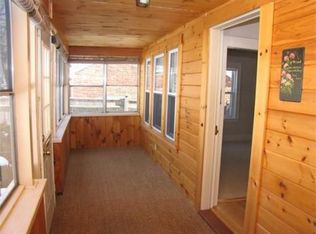 15 Wamsutta Ave, Worcester, MA 01602