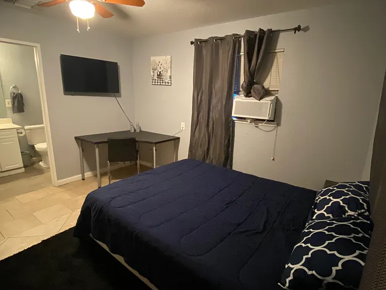235 W Robertson Rd — Photo 4