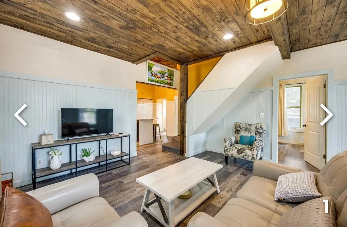 3306 W Colorado Ave — Photo 2