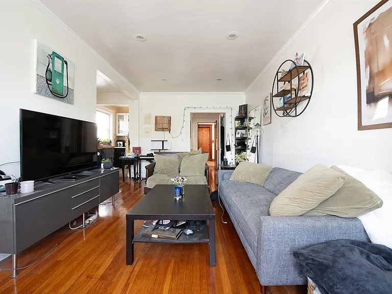 14 Melvin Ave #10 — Photo 5