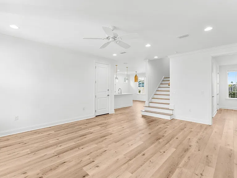 117 Roundwood Dr — Photo 21