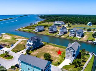 329 Oxton Place, Newport, NC 28570