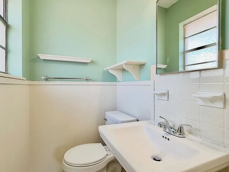336 NW 62nd St — Photo 20