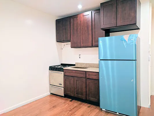 Rented by Play Realty LLC | media 12