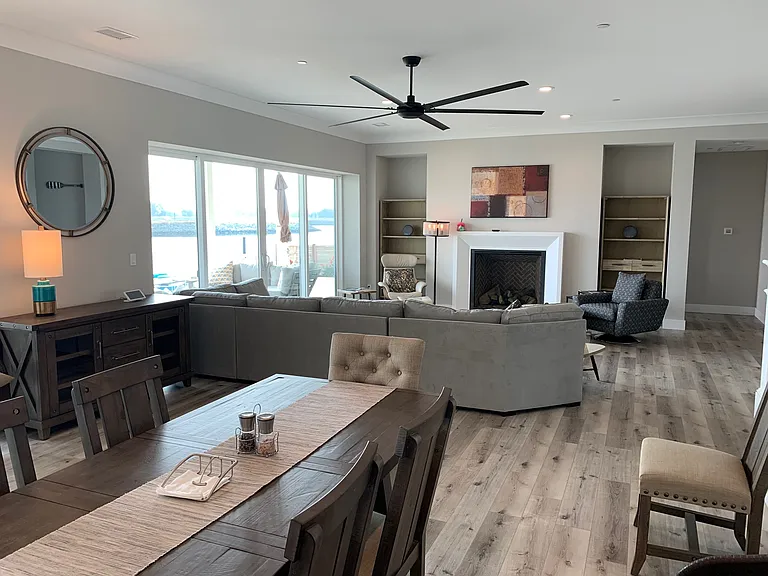 98 Edgewater Ct — Photo 8