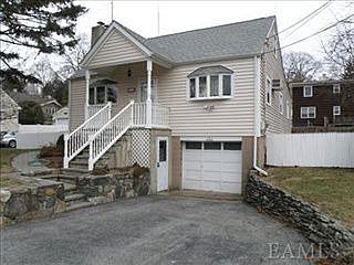 1st image of 206 Elwood Ave