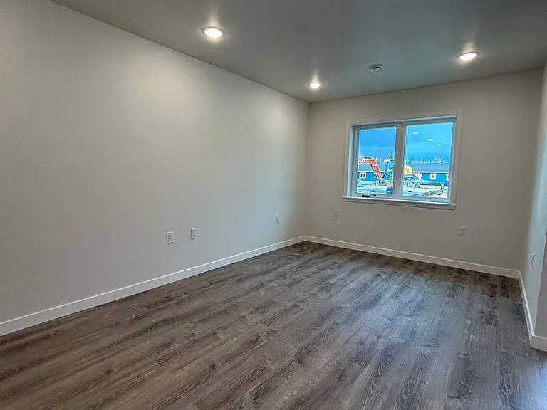 2652 Roseanne Ct — Photo 2