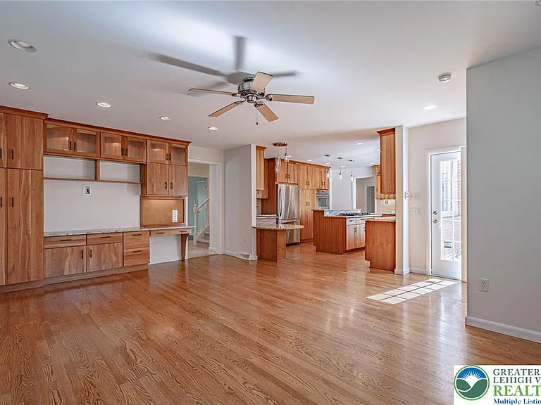 3608 S Highland St — Photo 38