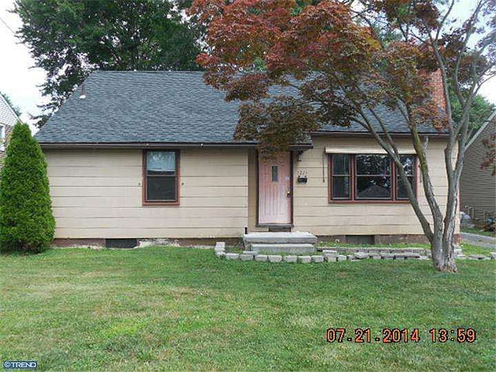 1st image of 1221 Gilbert Ave
