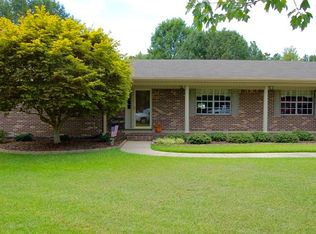 2547 Kirby St, Hokes Bluff, AL 35903