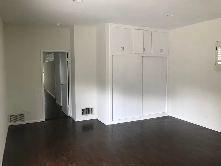 Bedroom/Den/Office/Playroom