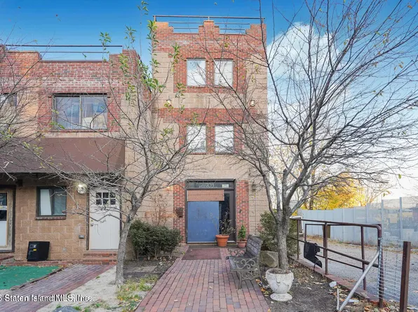 703 Bay St, Staten Island, NY 10304