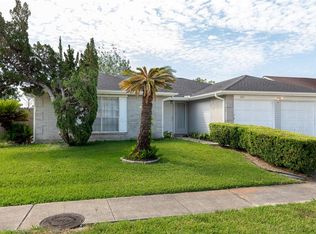 2503 Colonial Ridge Dr, Friendswood, TX 77546