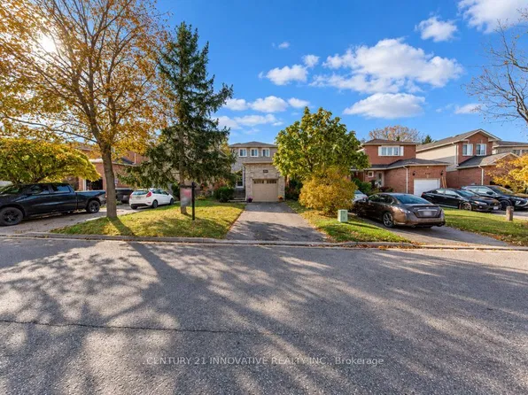 2124 Duberry Dr, Pickering, ON L1X 2A1