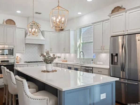 28827 PFEIFFERS GATE, Fair Oaks Ranch, TX 78015