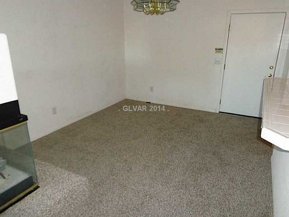 4th image of 253 Big Horn Dr