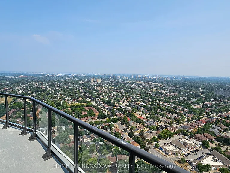 325 Yorkland Blvd #Penthouse 04 — Photo 1