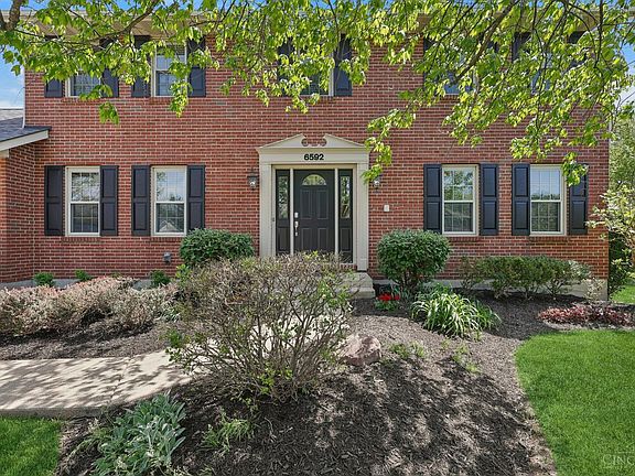 4th image of 6592 Foxfield Dr