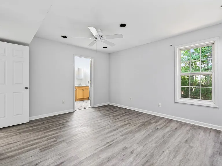 3212 Pagoda Trce — Photo 10