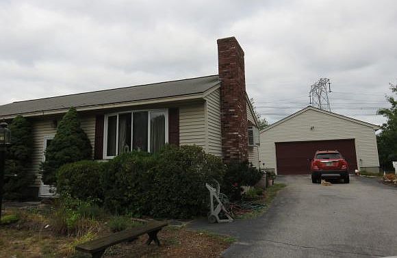 2nd image of 168 Back River Rd