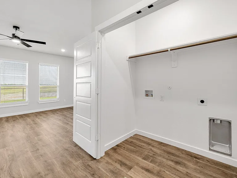 4045 Clovis Ave — Photo 8