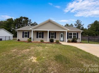 1411 Foxbrook Cir, Lancaster, SC 29720