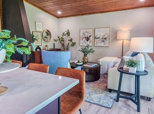 348 N 114th St, Wauwatosa, WI 53226