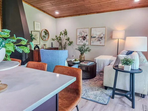 348 North 114th STREET, Wauwatosa, WI 53226